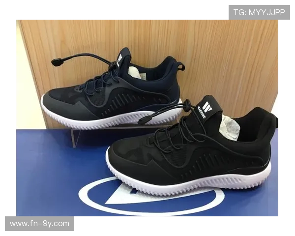 回力宇唐专卖店足球鞋全系列推荐助你提升球场表现